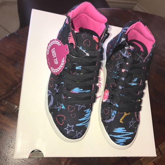 SO black high tops sneakers with a easy zip - Picture 1 of 5